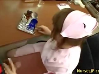 Orientalne włochate pielęgniarka ręka praca i nasienie strzał