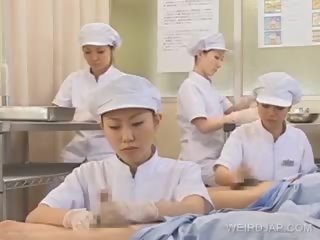 اليابانية ممرضة عامل أشعر عضو